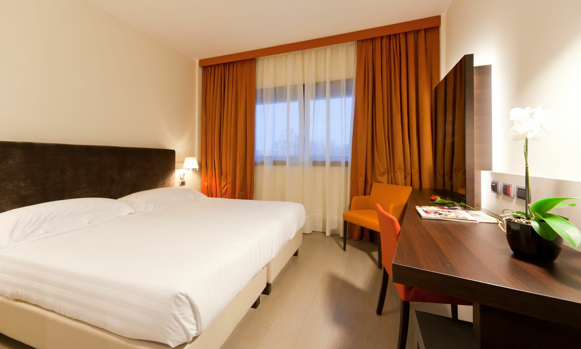 Rmh โมเดนา เด อาร์ต Hotel โมดินา ภายนอก รูปภาพ