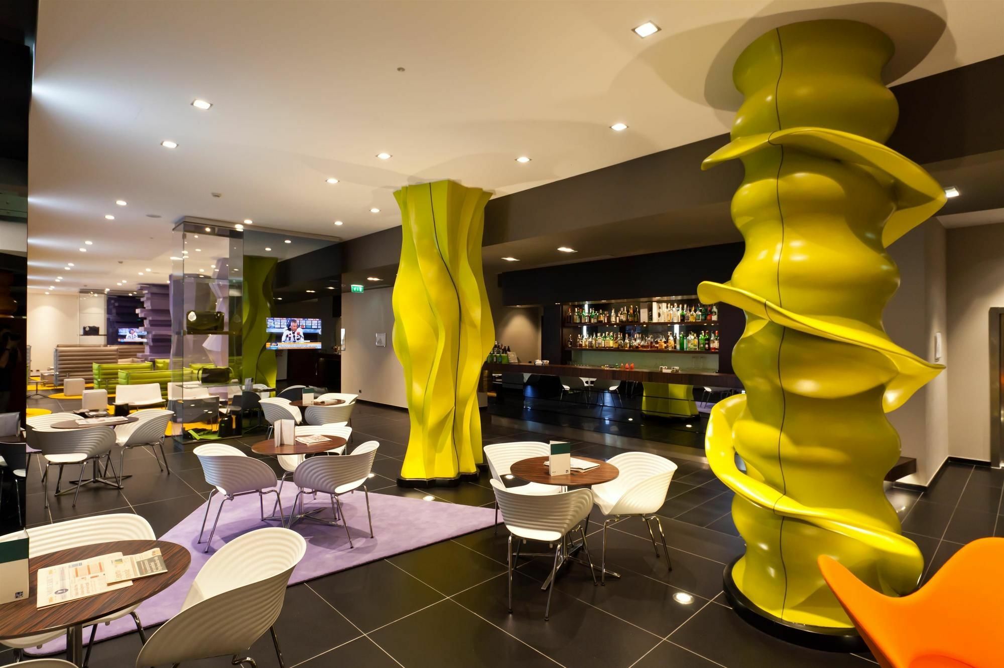 Rmh โมเดนา เด อาร์ต Hotel โมดินา ร้านอาหาร รูปภาพ