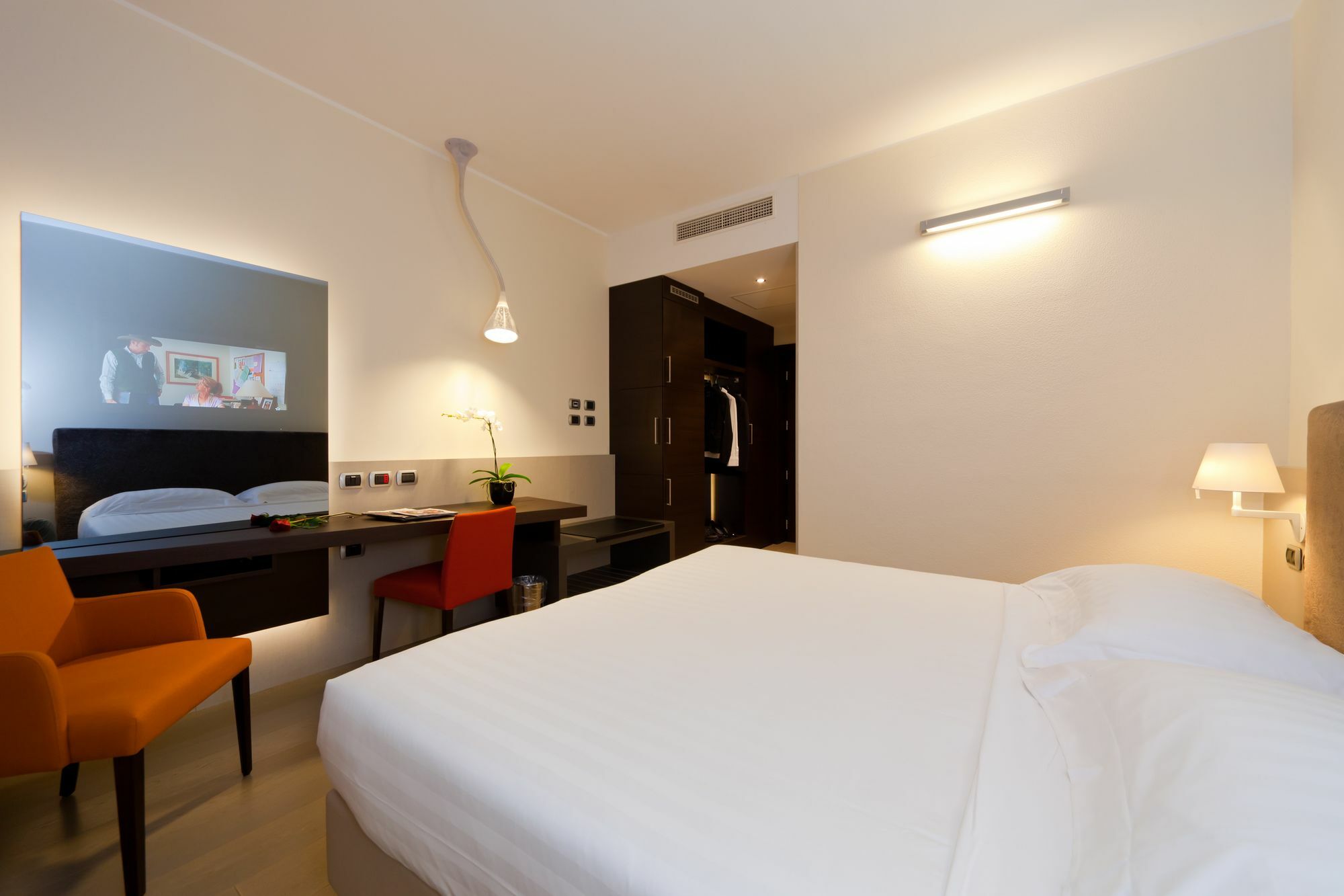 Rmh โมเดนา เด อาร์ต Hotel โมดินา ภายนอก รูปภาพ